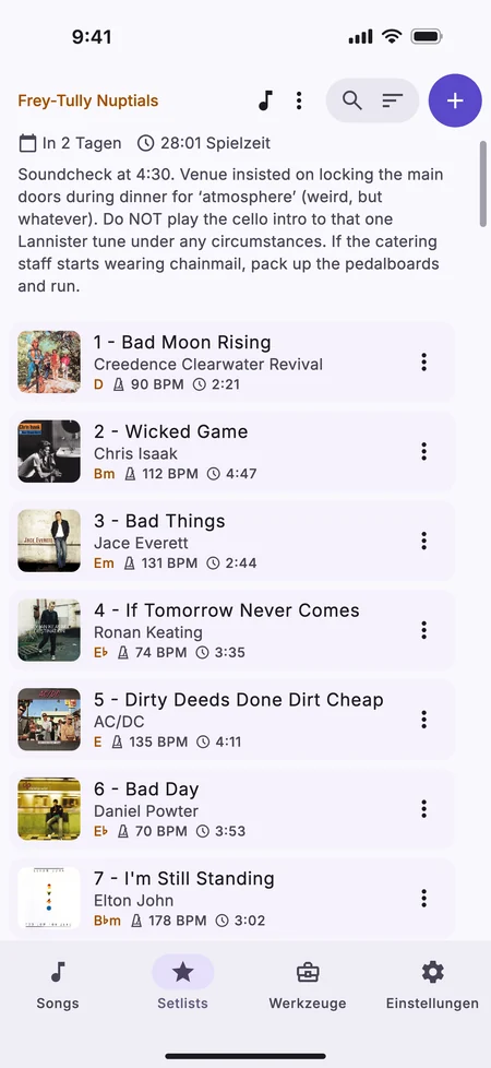 Eine Setlist auf einem iPhone, mit Tonart, Tempo und Länge jedes Songs, der Spielzeit und den Tagen bis zum Gig.